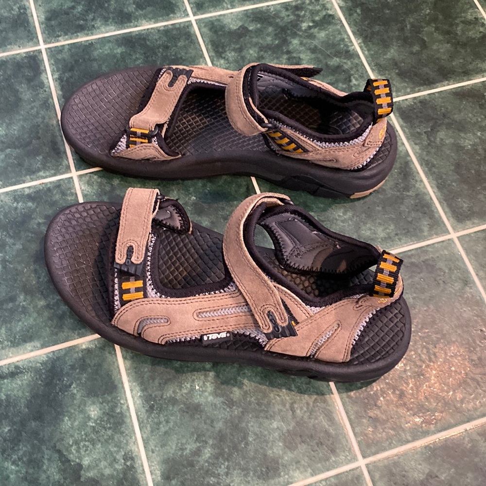 TEVA Mens Suede Sandals Size 10